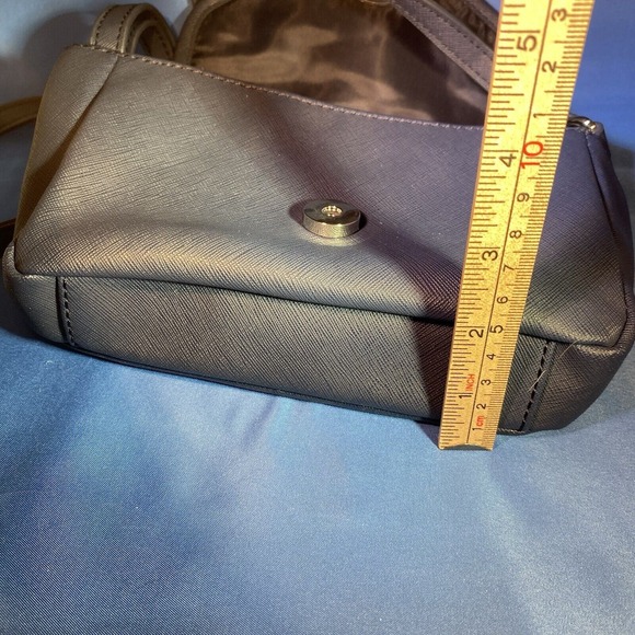 Tommy Hilfiger Blue saffiano leather silver Lock Accent Crossbody Shoulder Bag‎ - Picture 10 of 10